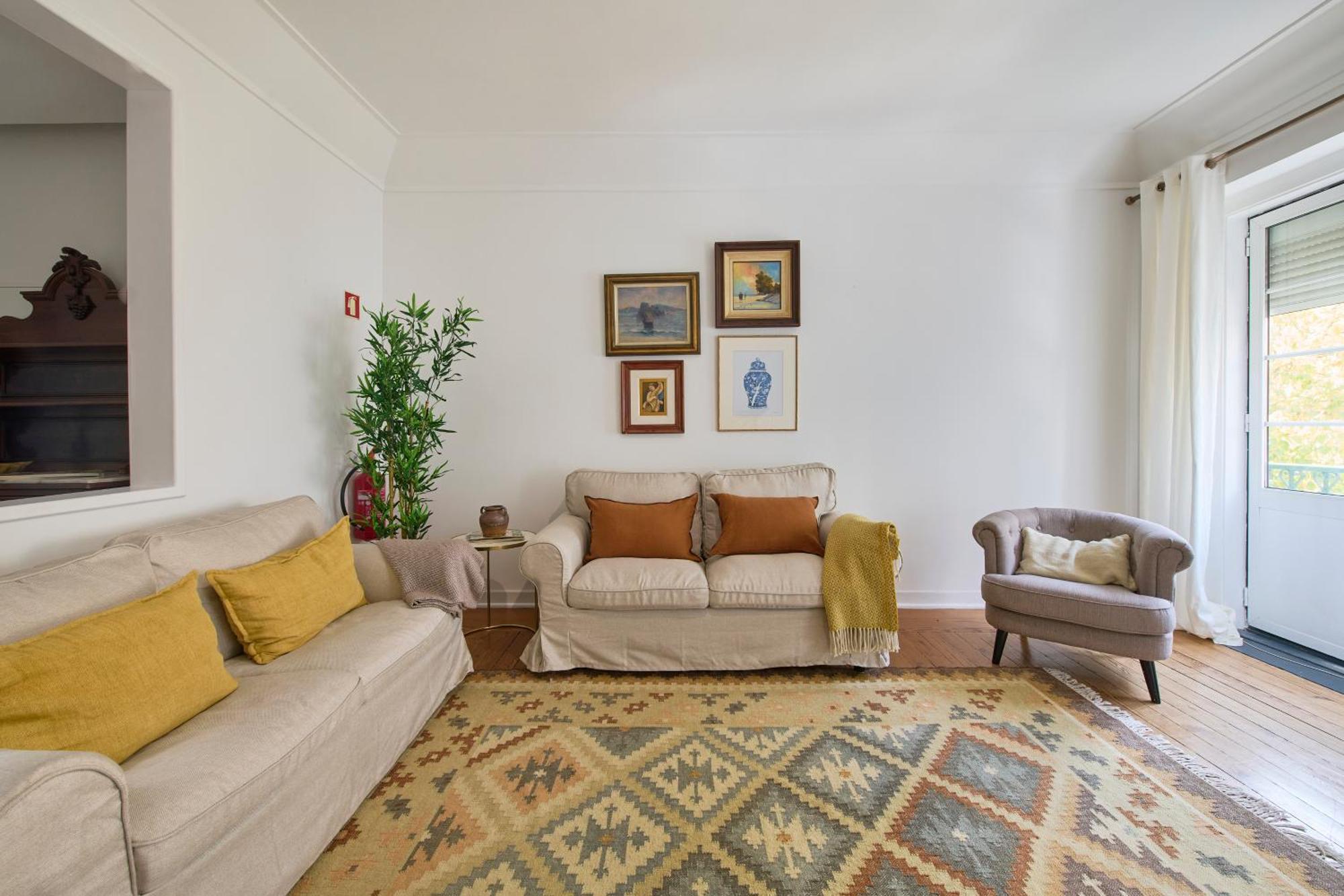 Elegance Avenue Apartment *